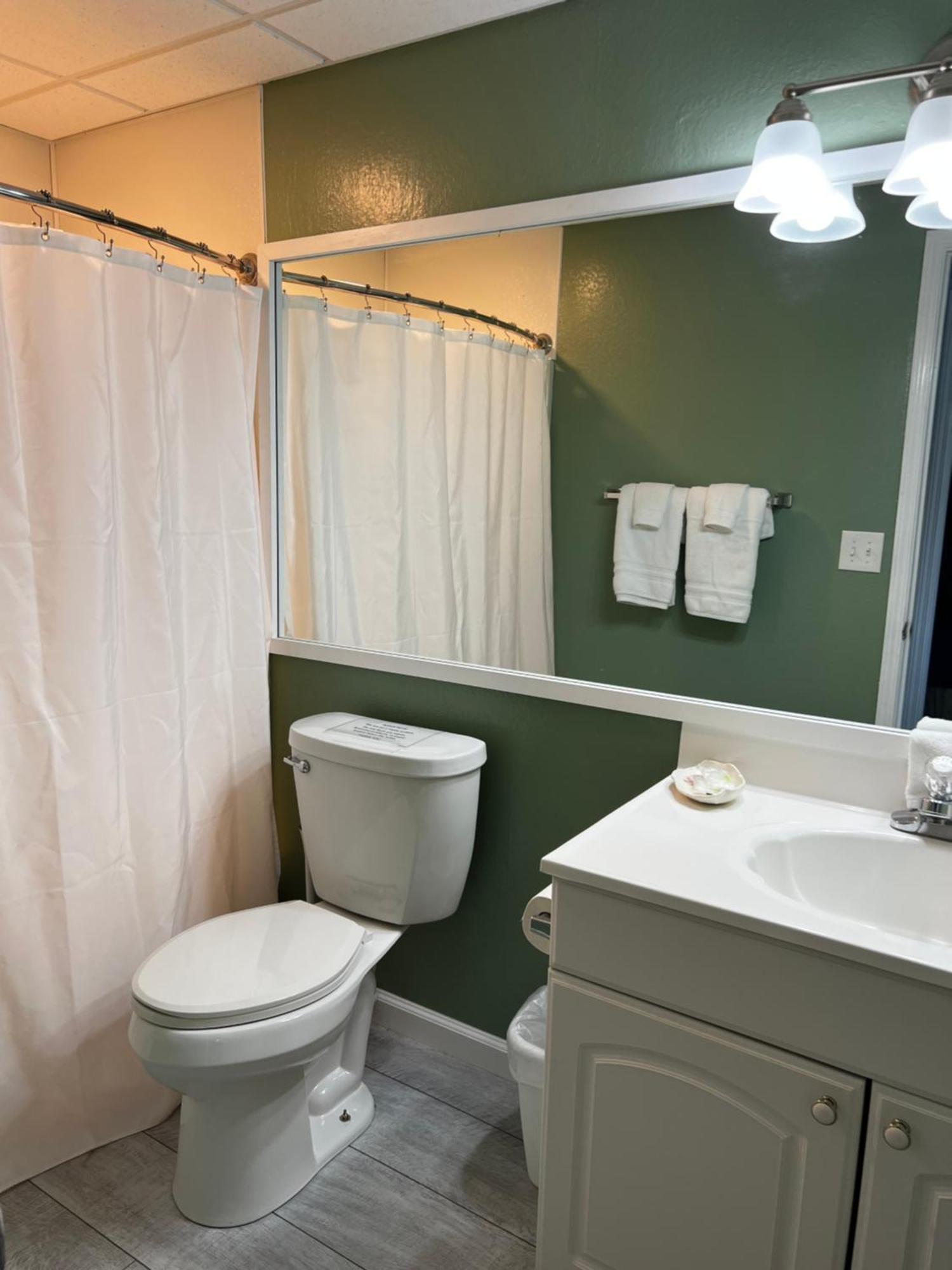 היאוואסי Boundary Waters Resort & Marina מראה חיצוני תמונה