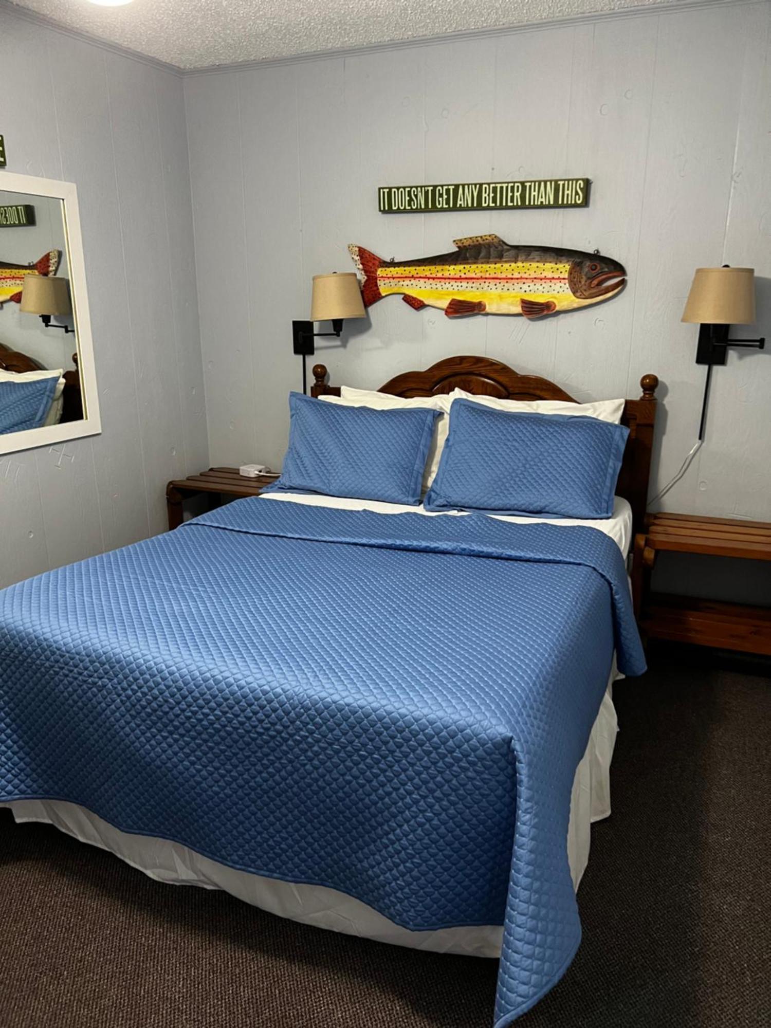היאוואסי Boundary Waters Resort & Marina מראה חיצוני תמונה