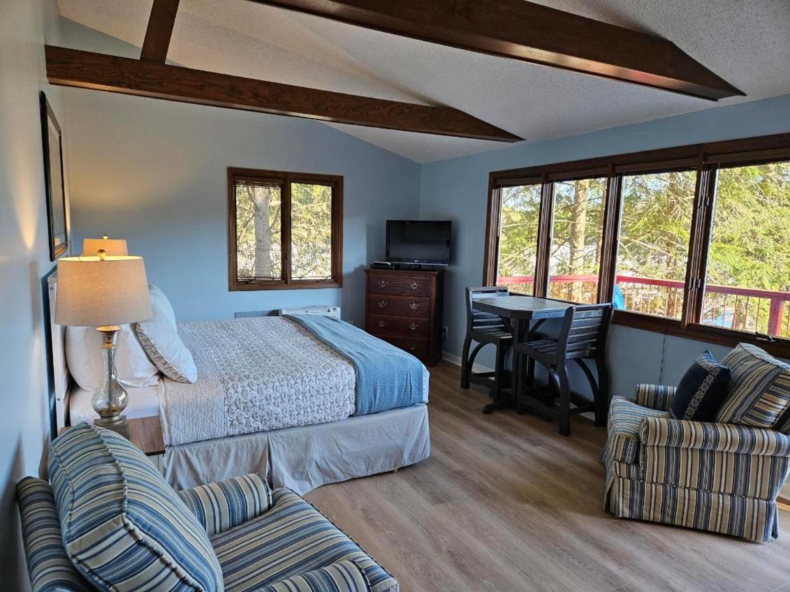 היאוואסי Boundary Waters Resort & Marina מראה חיצוני תמונה