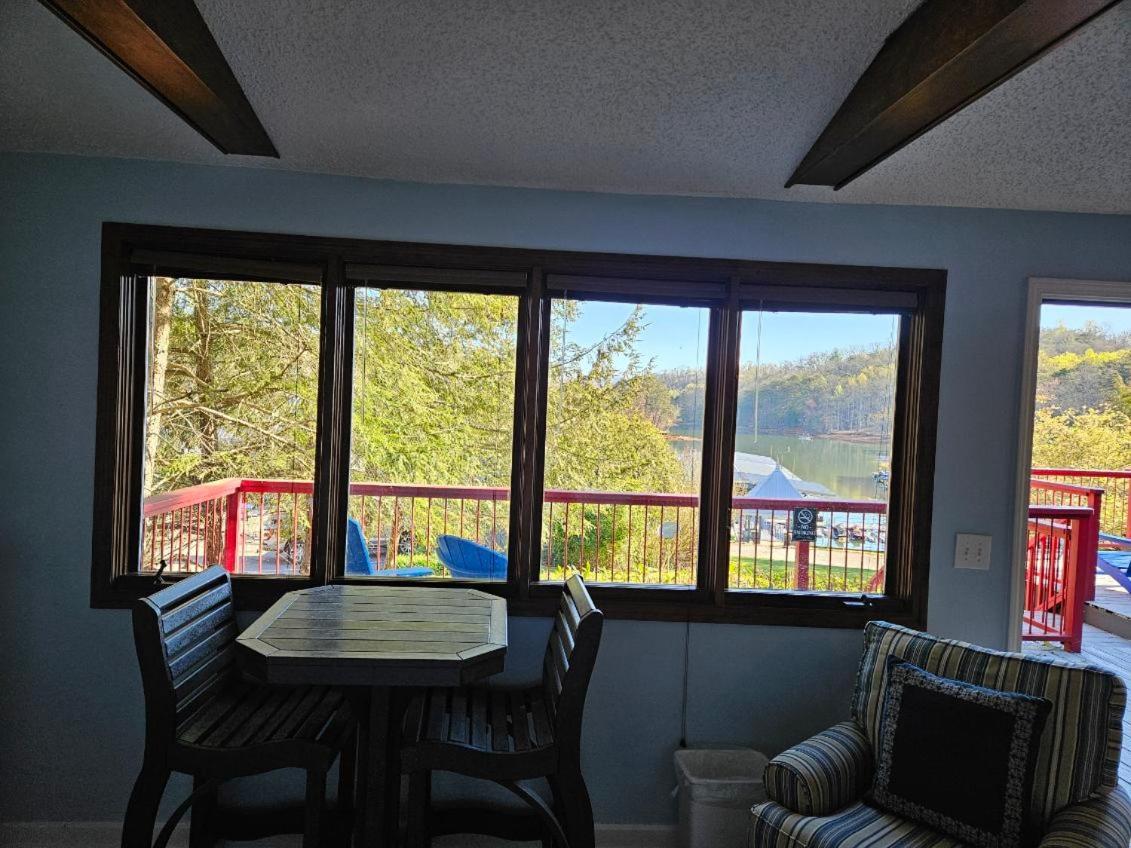 היאוואסי Boundary Waters Resort & Marina מראה חיצוני תמונה