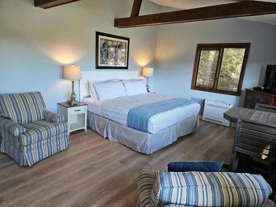 היאוואסי Boundary Waters Resort & Marina מראה חיצוני תמונה